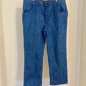 Light-blue Wranglers (38 x 29)